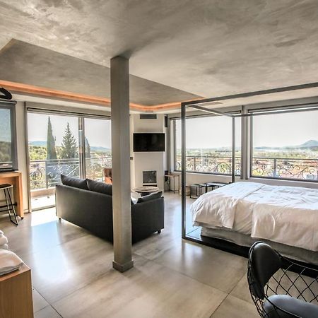 Meteora Heaven And Earth Premium Suites - Adults Friendly Kalampáka Eksteriør bilde