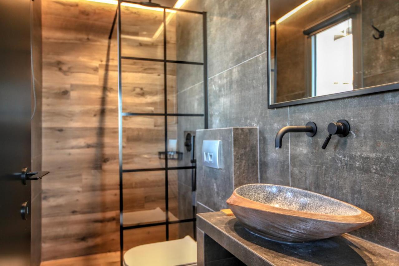 Meteora Heaven And Earth Premium Suites - Adults Friendly Kalampáka Eksteriør bilde