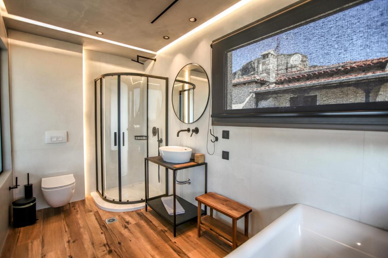 Meteora Heaven And Earth Premium Suites - Adults Friendly Kalampáka Eksteriør bilde